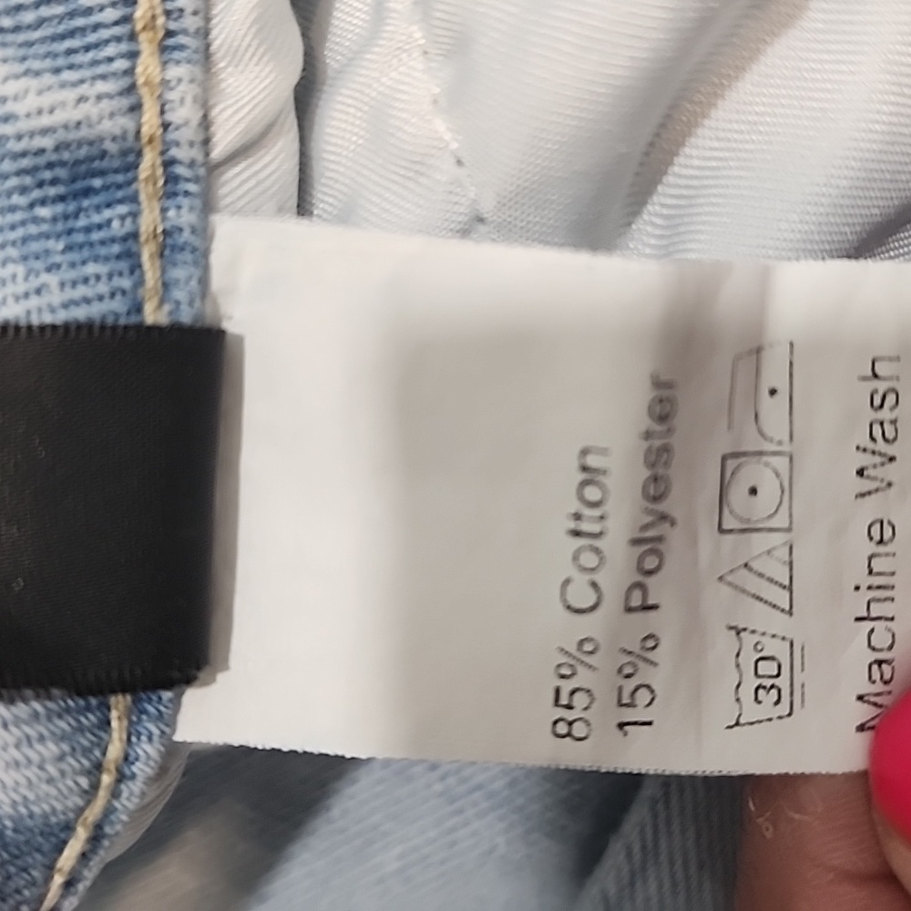 Distressed Riped High Waist Denim Jean. S - Picture 7 of 13